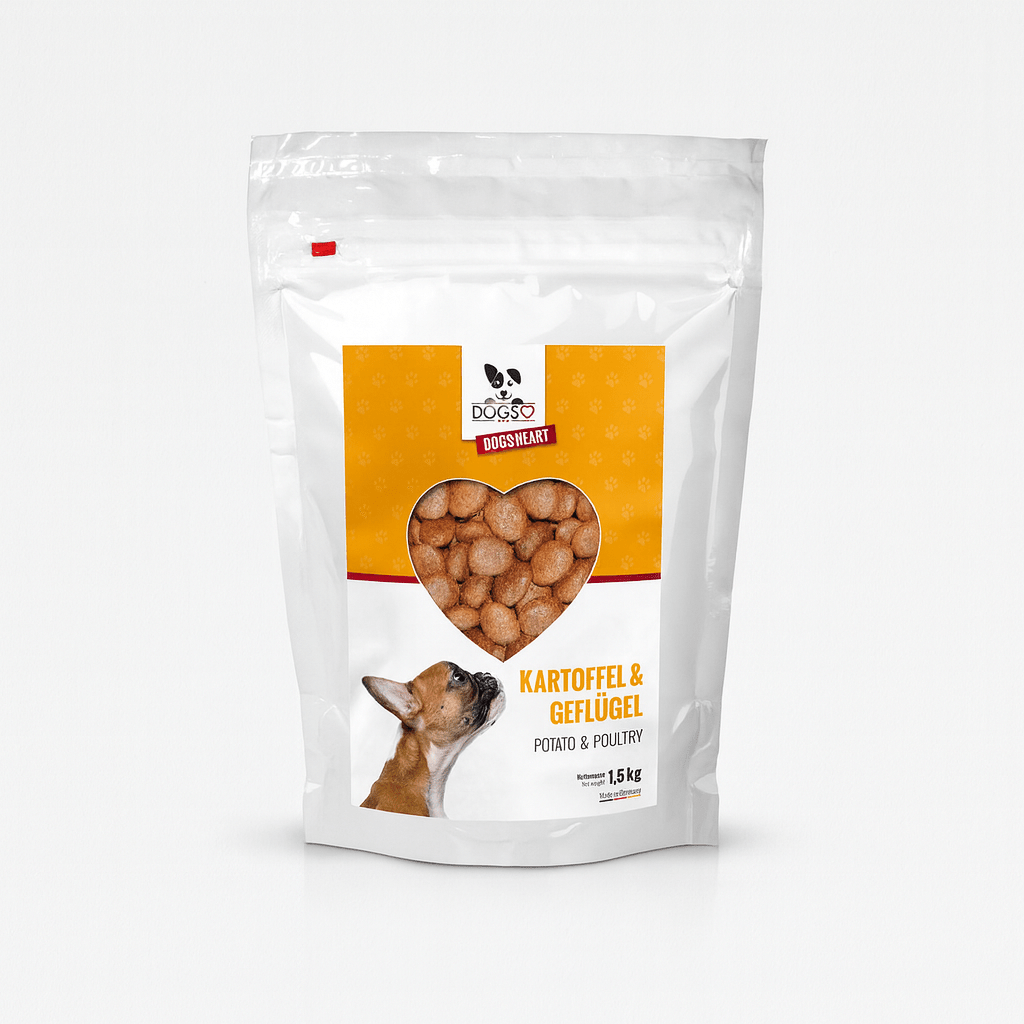 1,5 kg Beutel DOGS-HEART Trockenfutter mit Kartoffel und Geflügel, in weiß-orangefarbener Verpackung mit Herzfenster und Abbildung eines French Bulldogs.